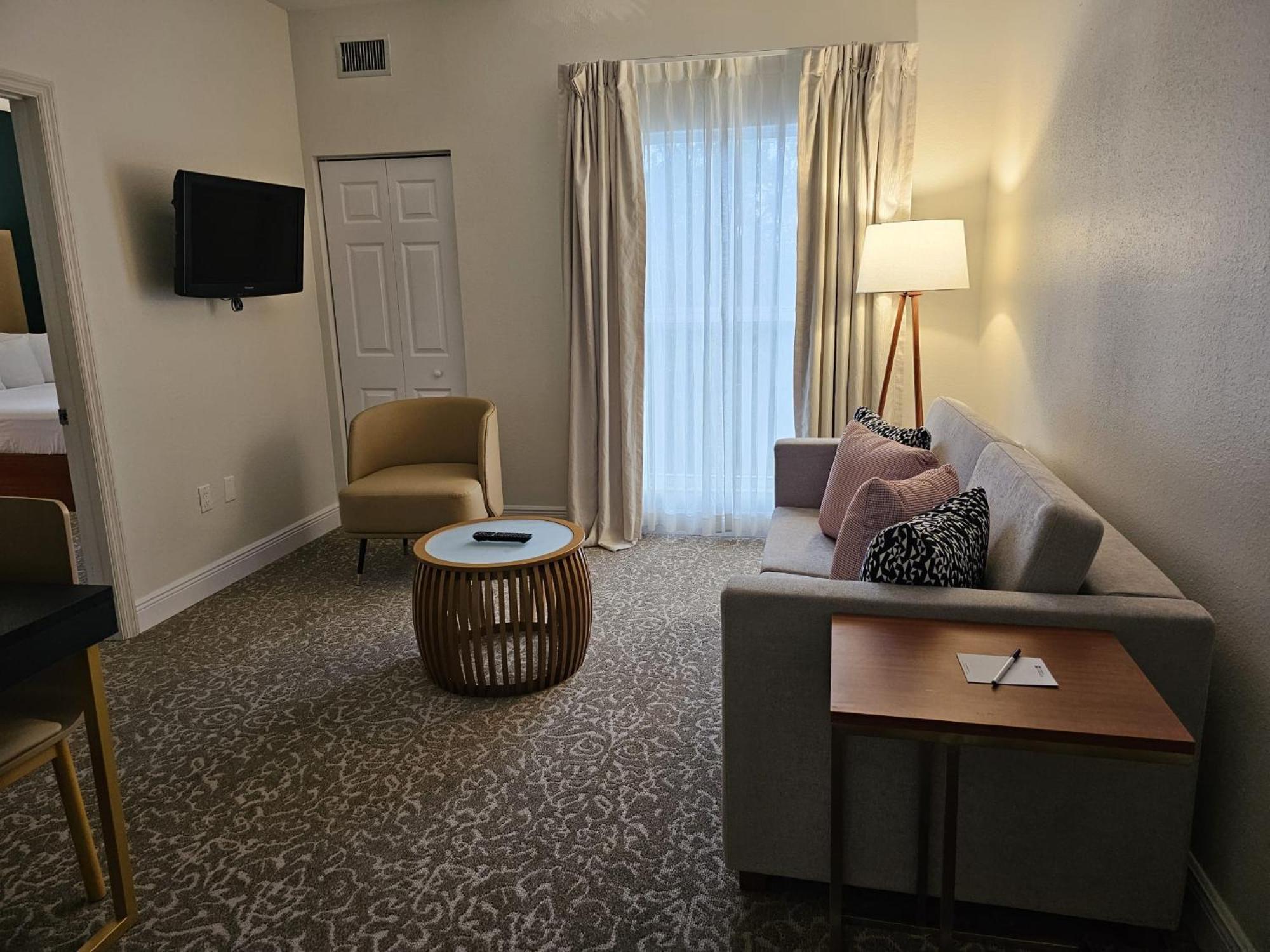 Montreal Suites Orlando Eksteriør bilde